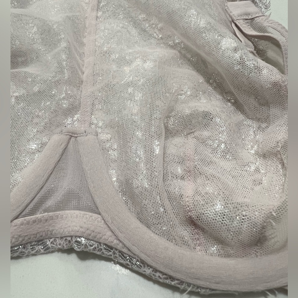 Victoria's Secret Sheer Lace Top in Light Pink - Picture 8 of 14